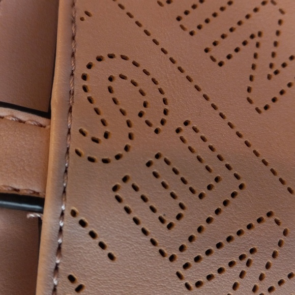 Tote - Picture 6 of 16